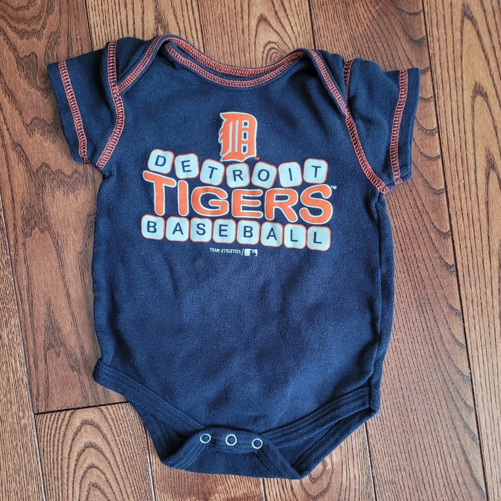 ⚾️Detroit Tigers Diaper Shirt